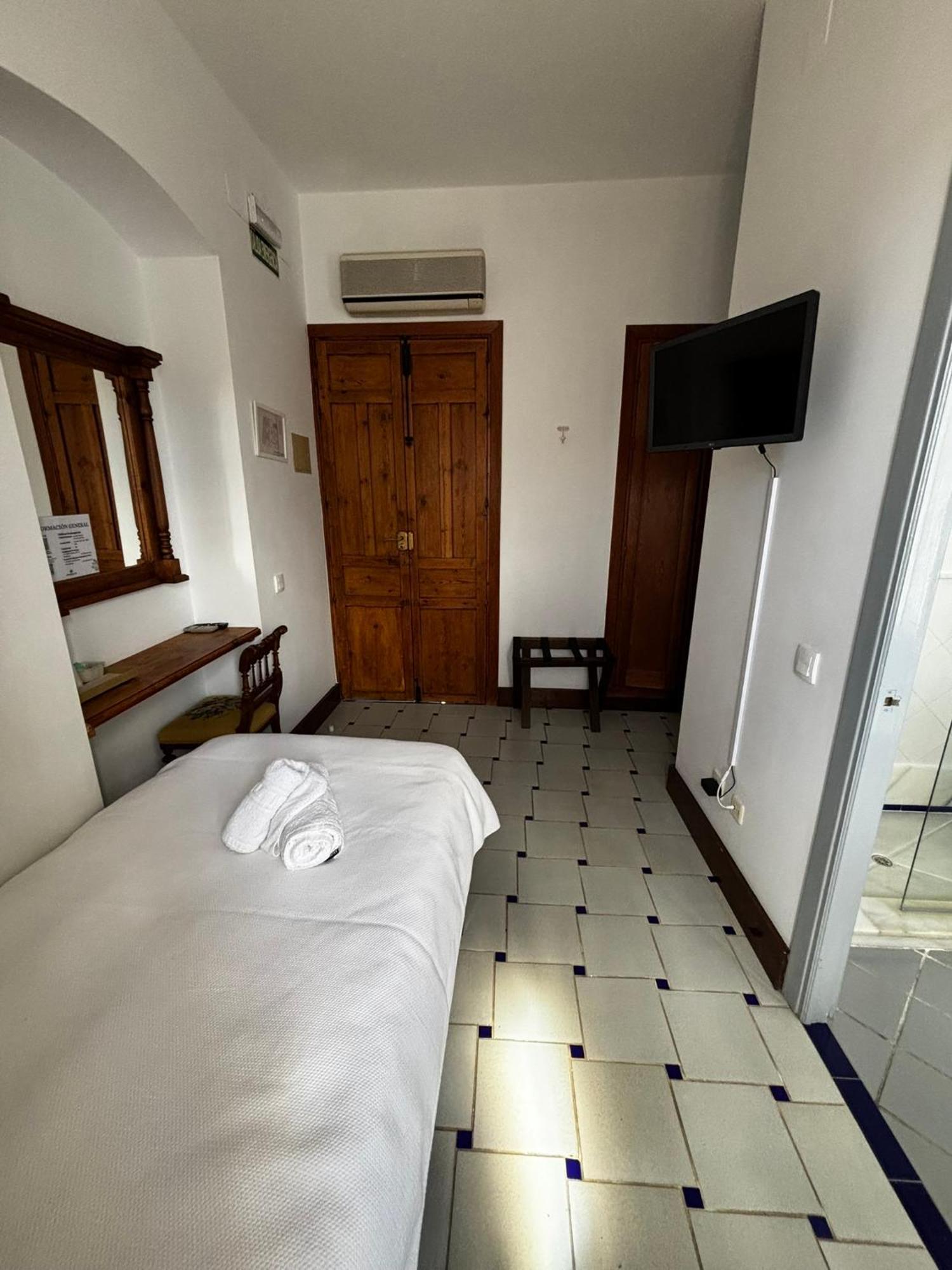 Hotel Entreolivos El Pedroso Exteriér fotografie